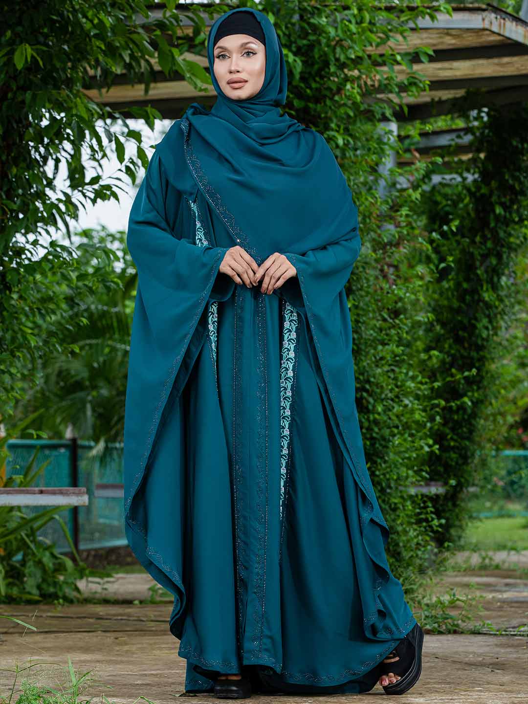 Hunter Green	 Embroidery Stone Abaya