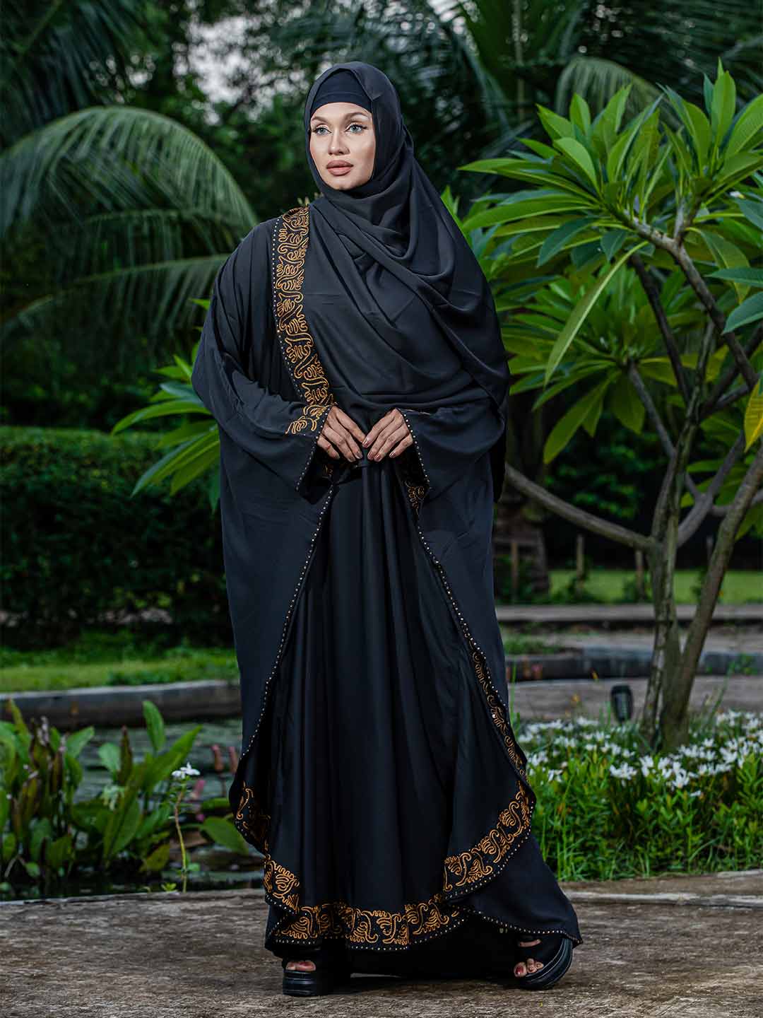 Black Ari Embroidery Abaya