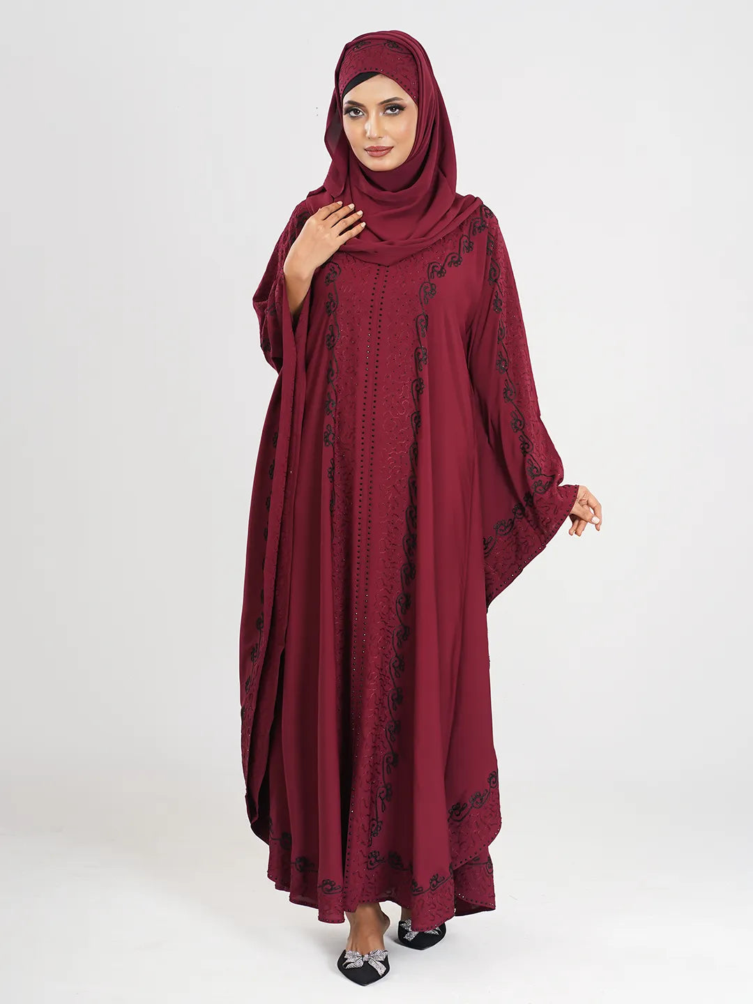 Maroon Ari Embroidery Abaya