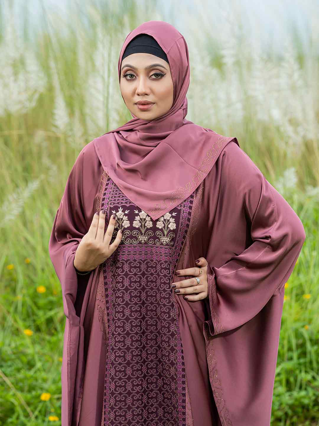 Stright Cut Embroidery Stone Abaya