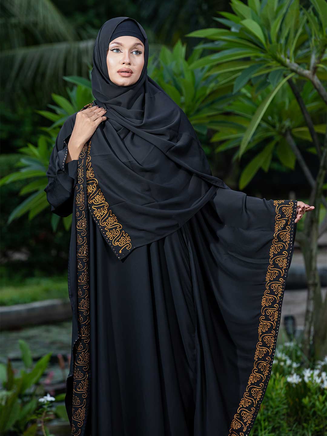 Black Ari Embroidery Abaya